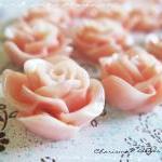 6 Resin Roses Cabochons Flo..