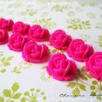 6 Resin Roses Cabochons Fl..
