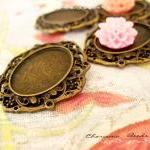 4 Antique Bronze Base Setti..