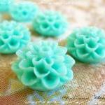 12 Resin Chrysanthemum Flow..