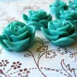 12 Resin Roses Cabochons Fl..