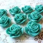 12 Resin Roses Cabochons Fl..