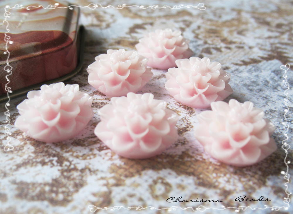 12 Resin Chrysanthemum Flower Cabochons Accessory 15x8mm