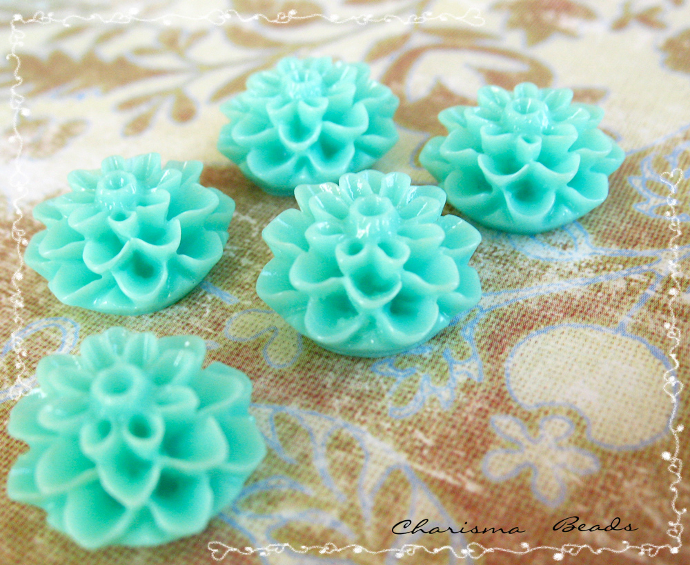 12 Resin Chrysanthemum Flower Cabochons Accessory 15x8mm