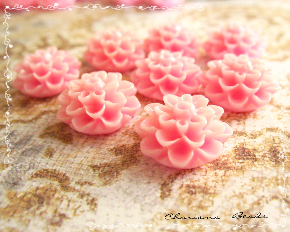 12 Resin Chrysanthemum Flower Cabochons Accessory 15x8mm