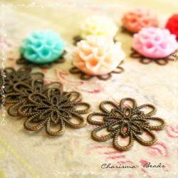 12 Brass Vintage Filigree Caps - Connectors Findings Flower, 18mm