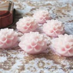 12 Resin Chrysanthemum Flower Cabochons Accessory 15x8mm