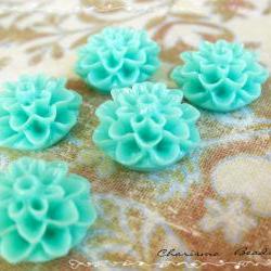 12 Resin Chrysanthemum Flower Cabochons Accessory 15x8mm