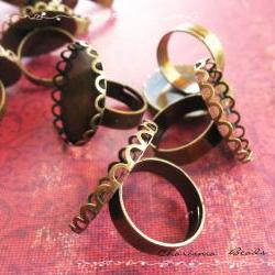 12 Adjustable Brass Ring Shanks, Tray Round, 26mm, Tray inner 26mm, Inner Diameter Ring: 17.5mm