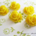 6 Resin Roses Cabochons Flo..